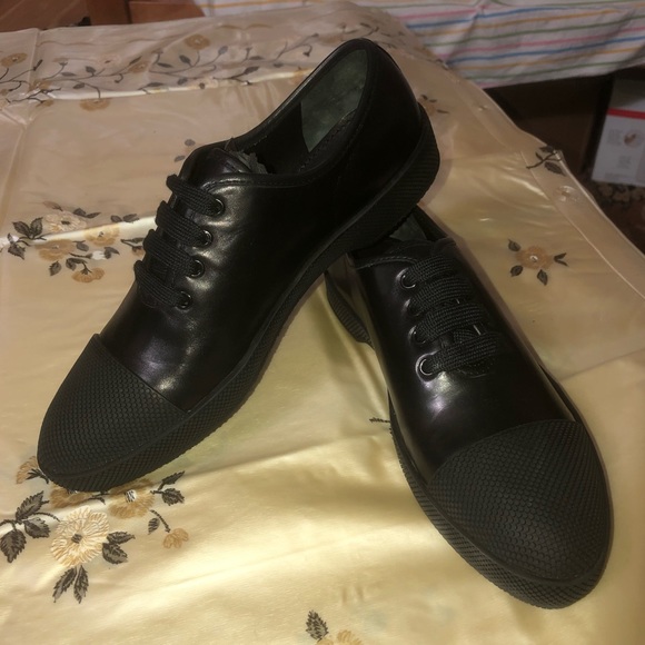 Authentic luxury Prada lace up shoes rubber cap black New - Picture 7 of 13